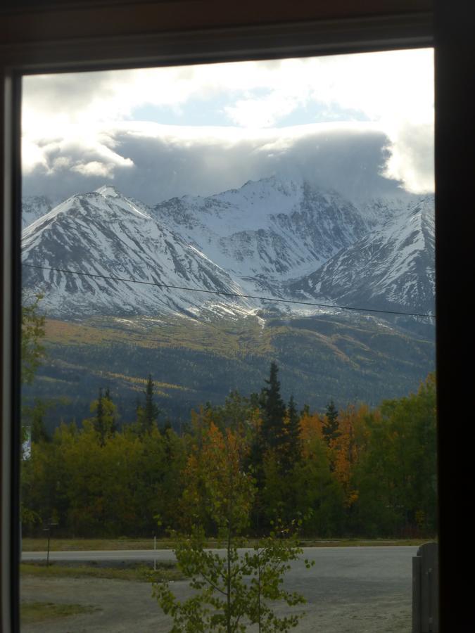 Wanderer'S Inn Backpackers Hostel Haines Junction Extérieur photo